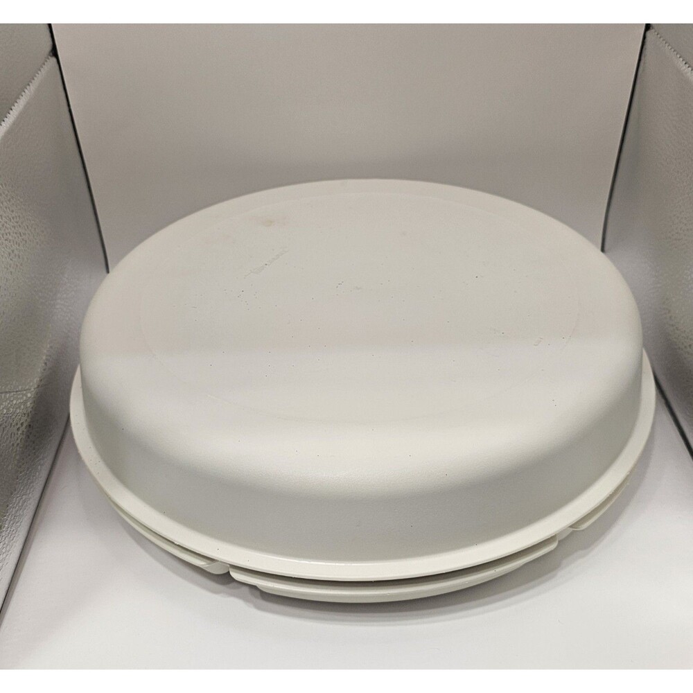 TUPPERWARE ALMOND VEGGIE FRUIT DIP SERVER TRAY WITH LID  1665 & 1666 (2 PIECES)
